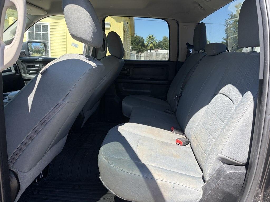 RAM 1500 Tradesman Crew Cab SWB 2WD 2018