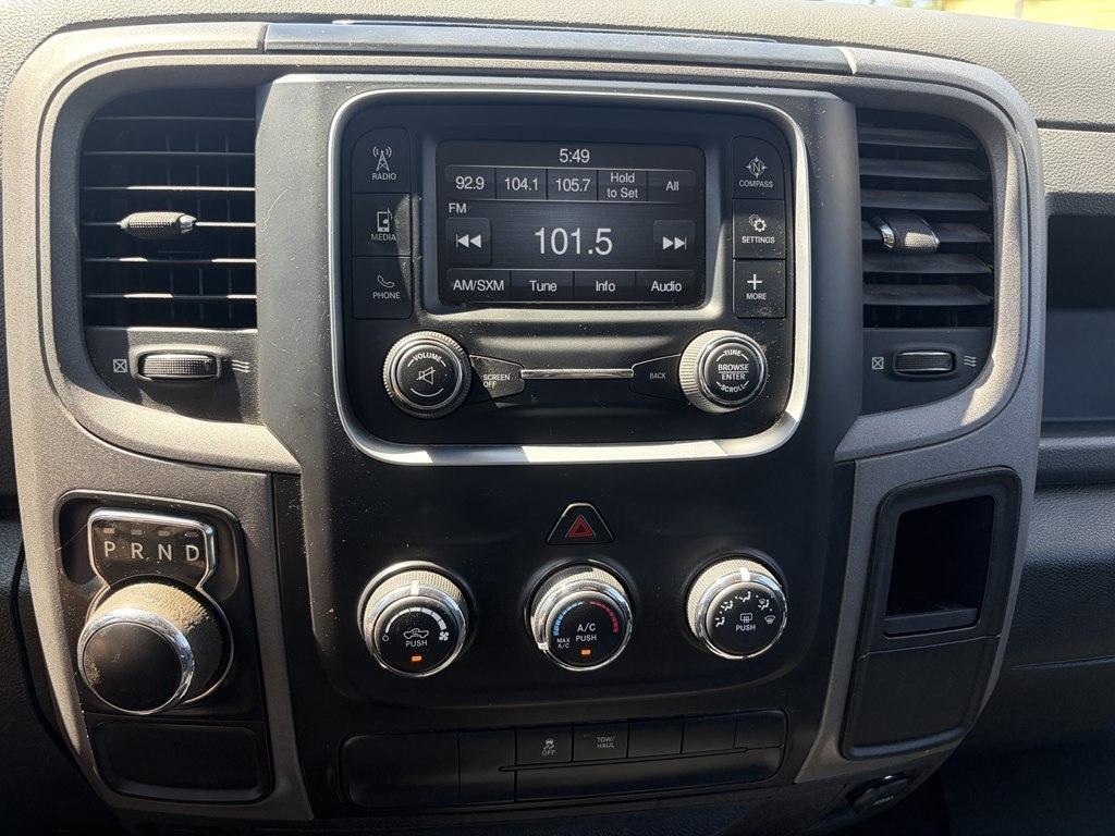 RAM 1500 Tradesman Crew Cab SWB 2WD 2018