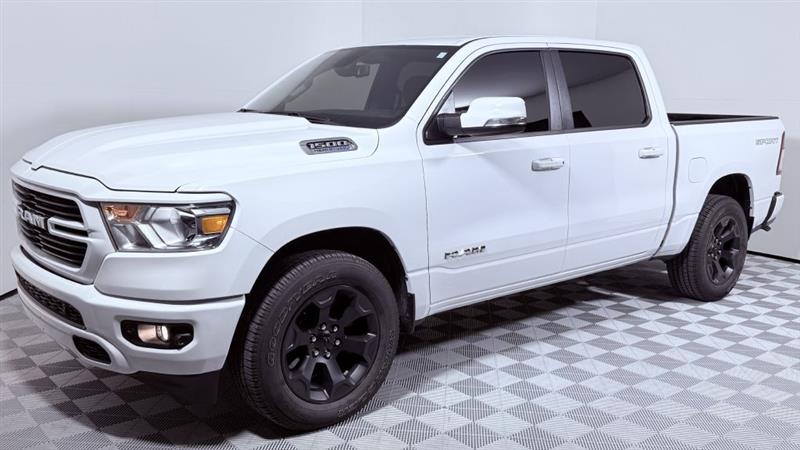 RAM 1500 Big Horn 4x4 Crew Cab 5'7" Box 2021