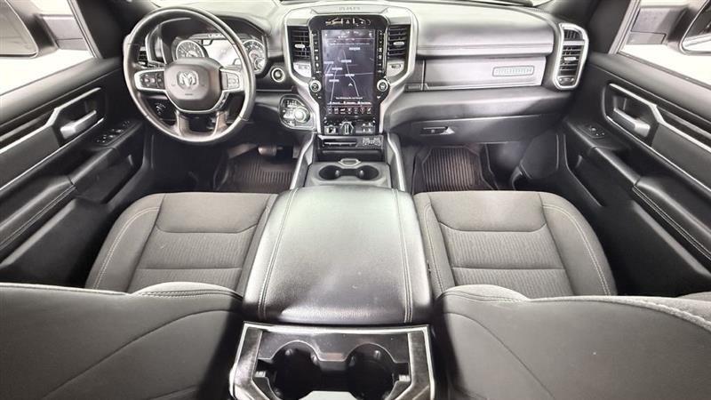 RAM 1500 Big Horn 4x4 Crew Cab 5'7" Box 2021