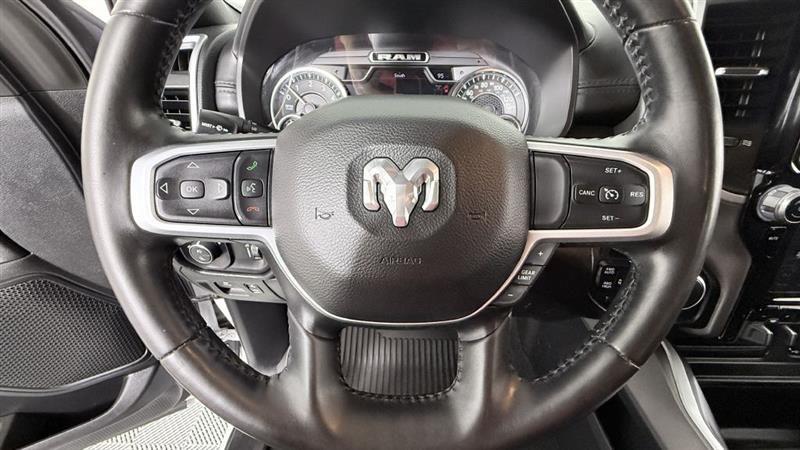 RAM 1500 Big Horn 4x4 Crew Cab 5'7" Box 2021