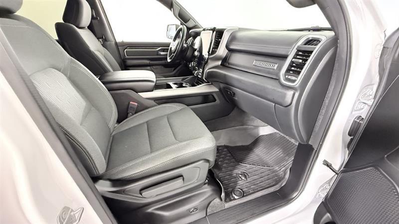 RAM 1500 Big Horn 4x4 Crew Cab 5'7" Box 2021