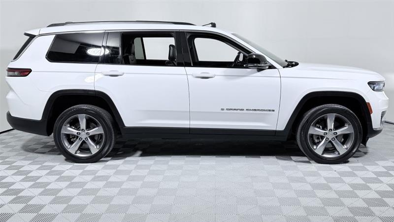 2021 Jeep Grand Cherokee Limited photo 2