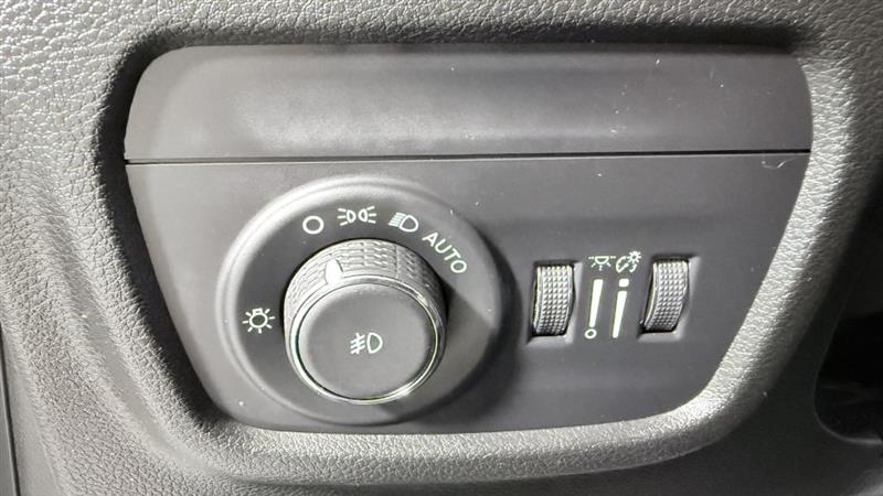 2021 Jeep Grand Cherokee Limited photo 13