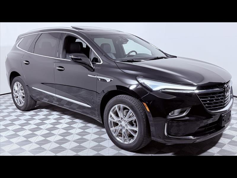 2022 Buick Enclave Essence AWD