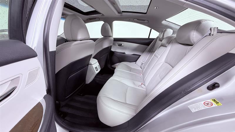 Lexus ES 350 Ultra Luxury 2010