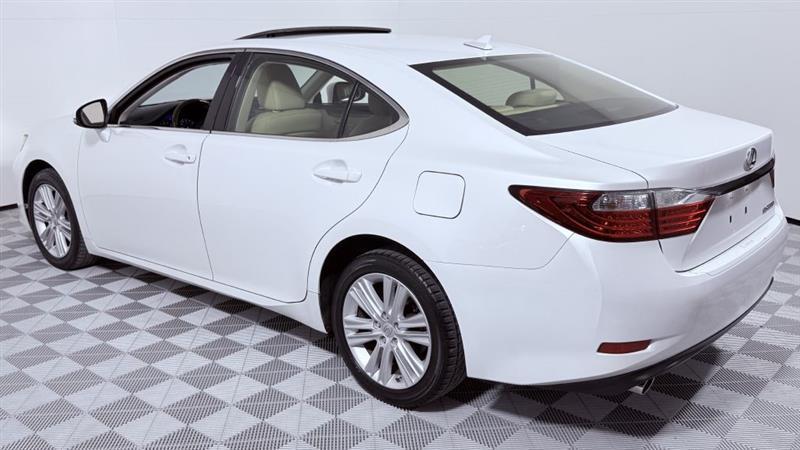 Lexus ES  2013