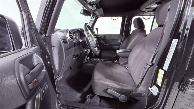 Jeep Wrangler Unlimited Sport 4WD 2017