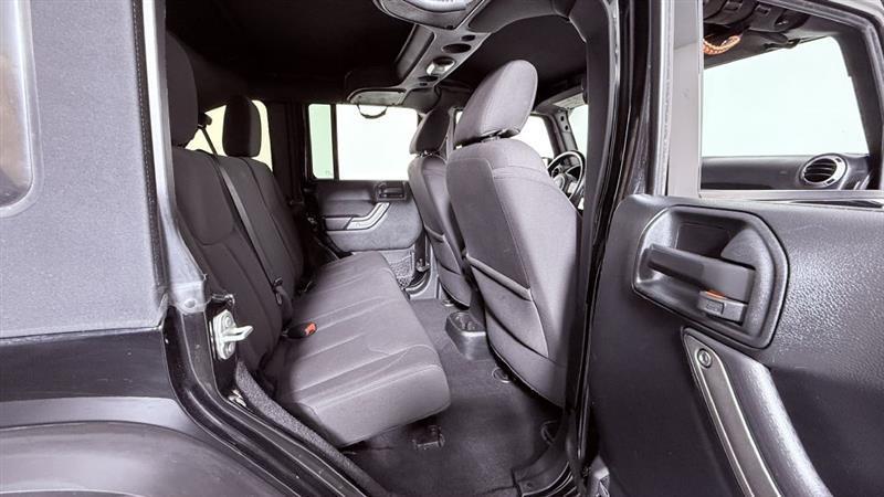 Jeep Wrangler Unlimited Sport 4WD 2017