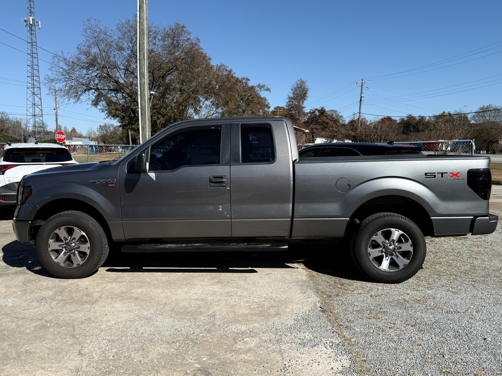 Ford F-150 XL SuperCab 8-ft. Bed 4WD 2013