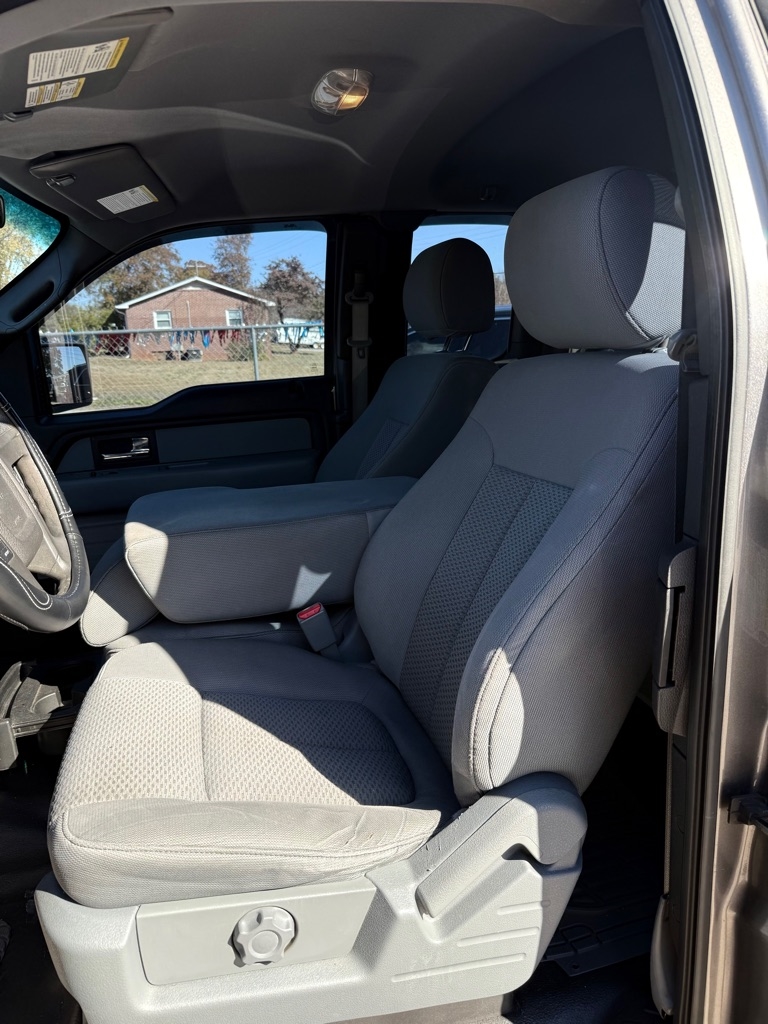 Ford F-150 XL SuperCab 8-ft. Bed 4WD 2013
