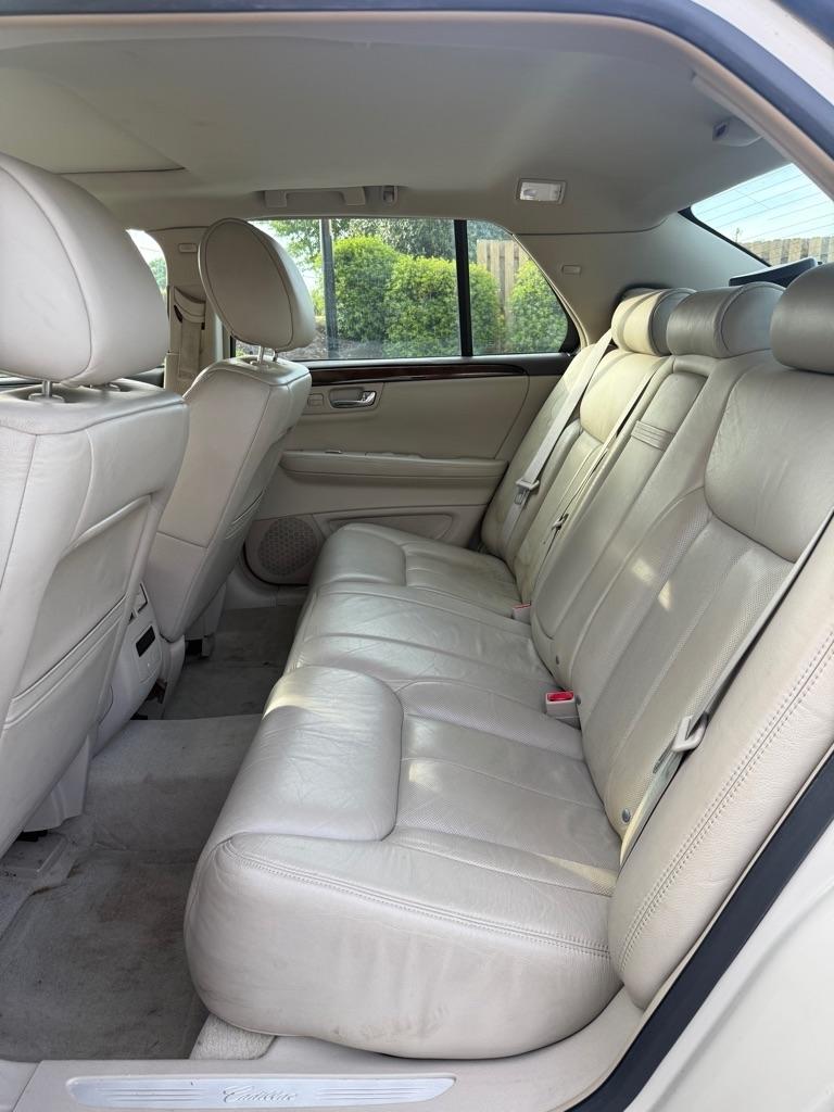 Cadillac DTS Premium w/ Navi 2011