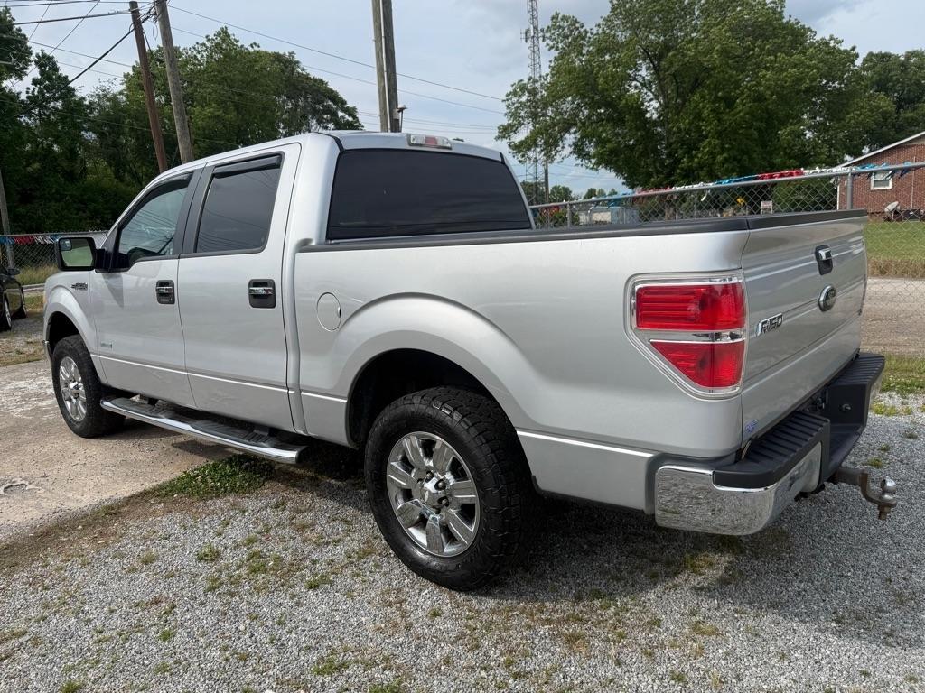 Ford F-150 XL SuperCrew 5.5-ft. Bed 2WD 2012