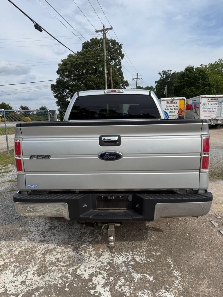Ford F-150 XL SuperCrew 5.5-ft. Bed 2WD 2012