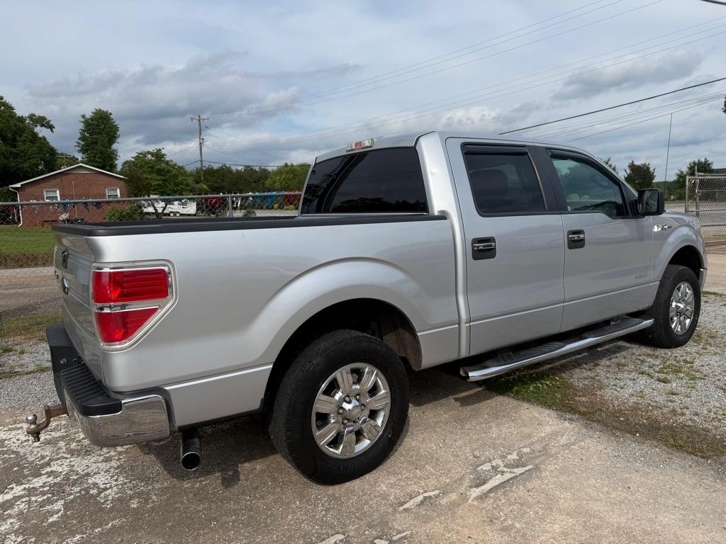 Ford F-150 XL SuperCrew 5.5-ft. Bed 2WD 2012