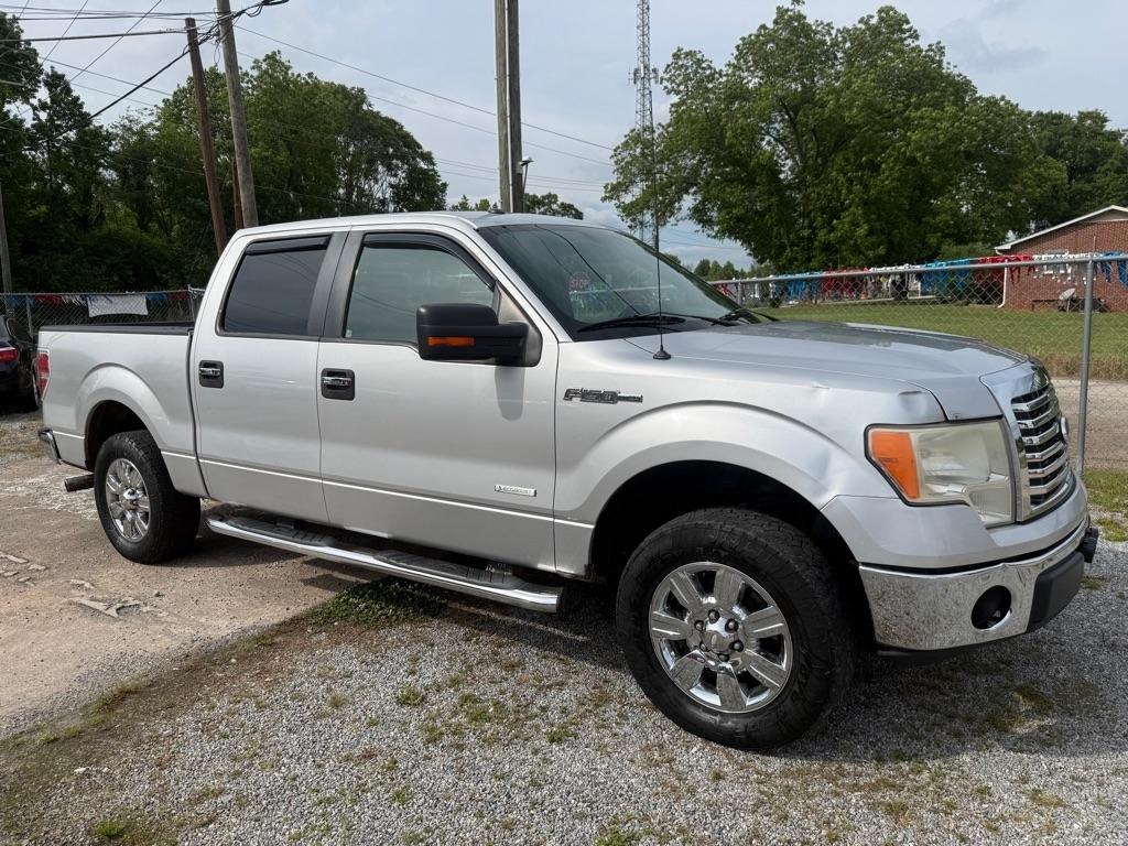 Ford F-150 XL SuperCrew 5.5-ft. Bed 2WD 2012