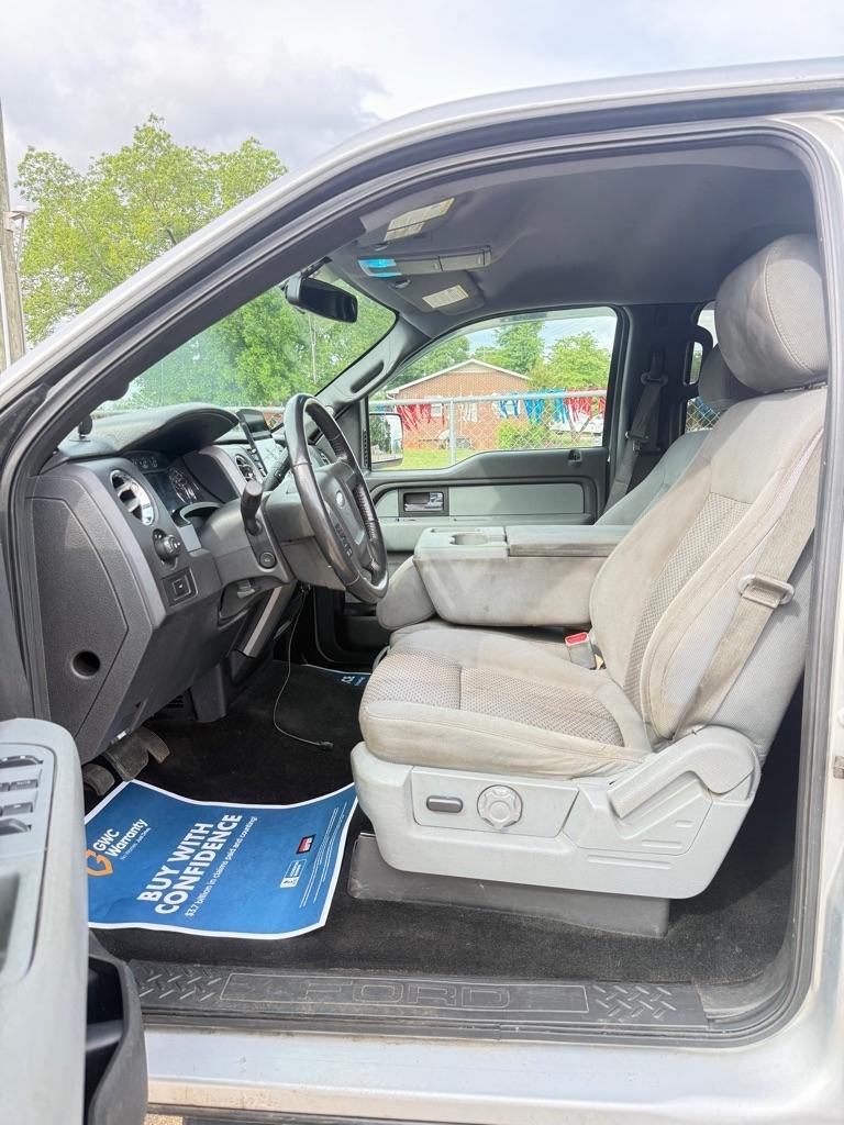 Ford F-150 XL SuperCrew 5.5-ft. Bed 2WD 2012
