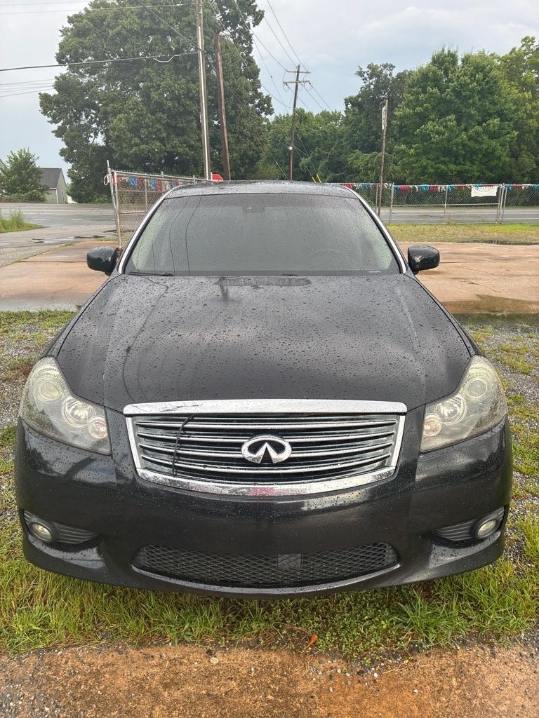 Infiniti M 35 Sedan 2008