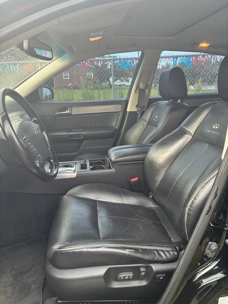 Infiniti M 35 Sedan 2008