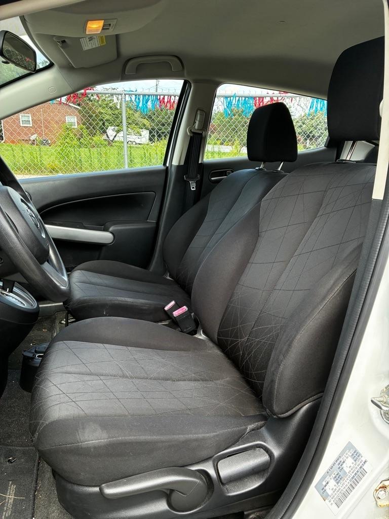Mazda MAZDA2 Sport 2012
