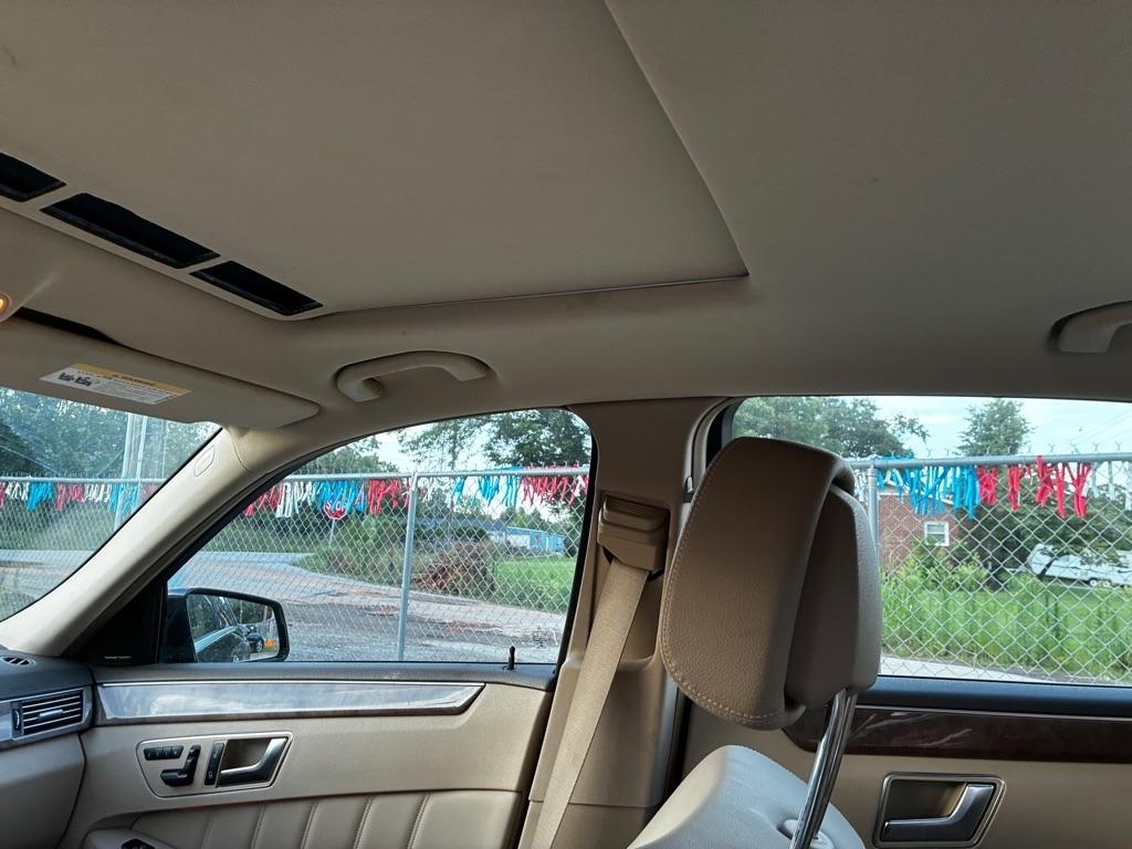 Mercedes-Benz E-Class E350 Sedan 2012