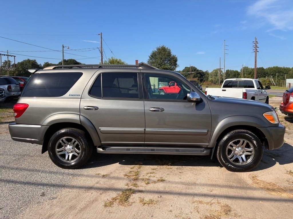Toyota Sequoia Limited 2WD 2007