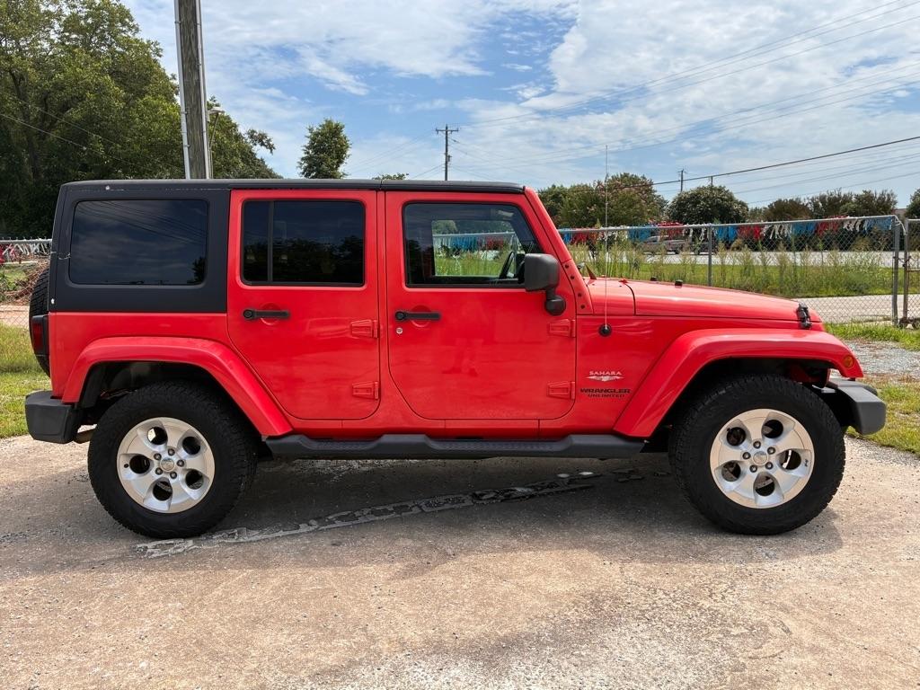 Jeep Wrangler Unlimited Sahara 4WD 2013
