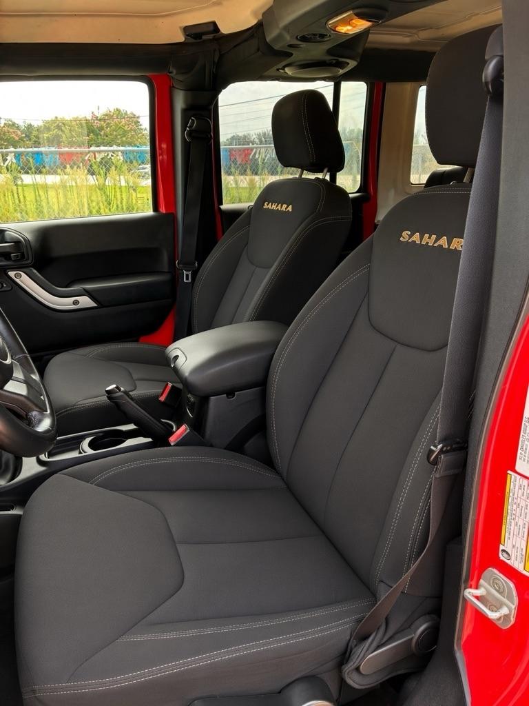 Jeep Wrangler Unlimited Sahara 4WD 2013