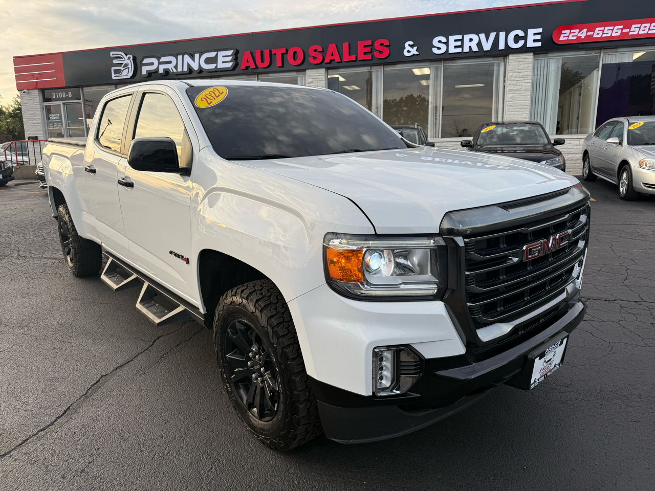 2022 GMC Canyon 4WD Crew Cab 128" AT4 w/Leather