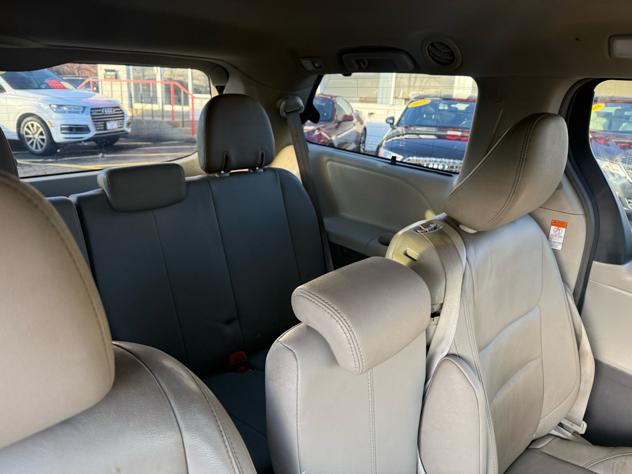 Toyota Sienna XLE FWD 8-Passenger V6 2015