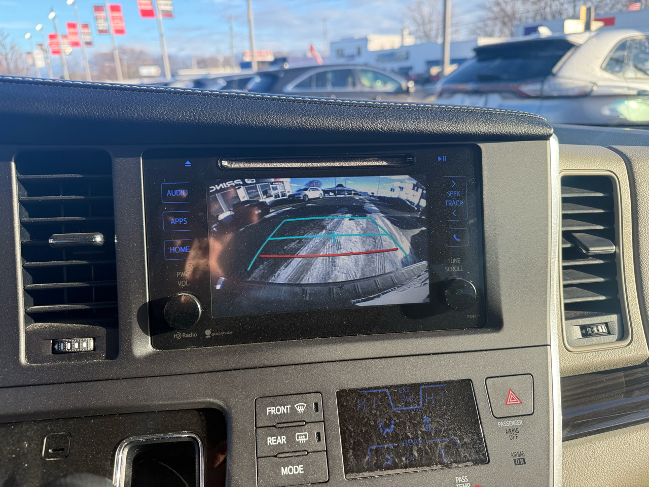 Toyota Sienna XLE FWD 8-Passenger V6 2015