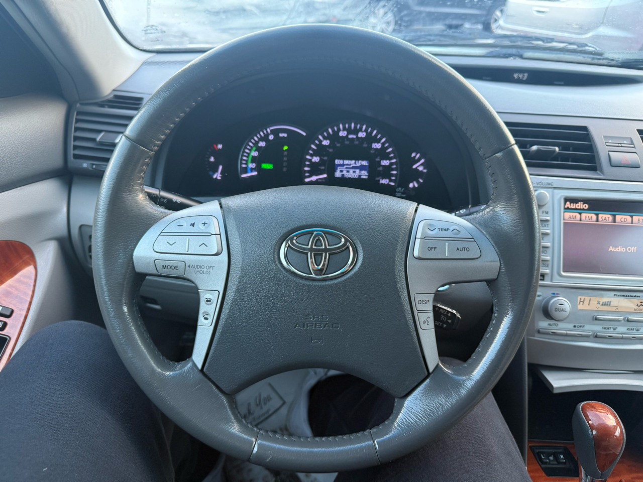 Toyota Camry Hybrid Sedan 2011