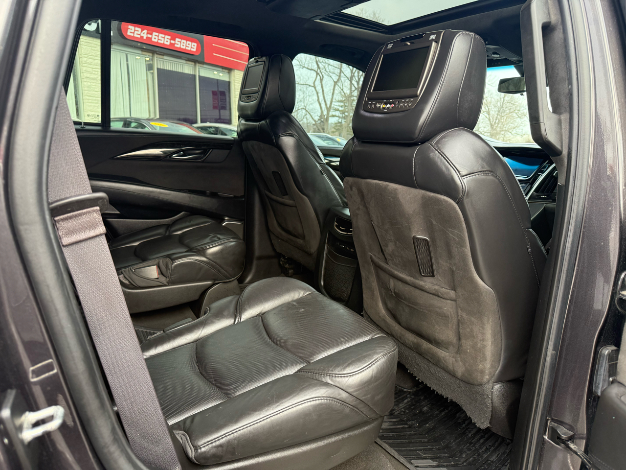 Cadillac Escalade Platinum 4WD 2017