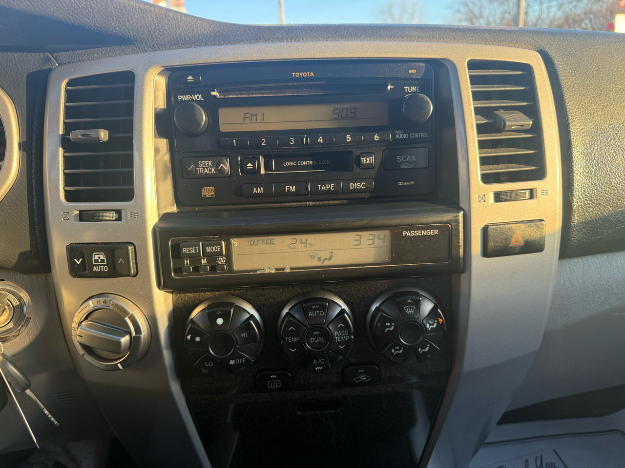 Toyota 4Runner Limited 4WD 2003