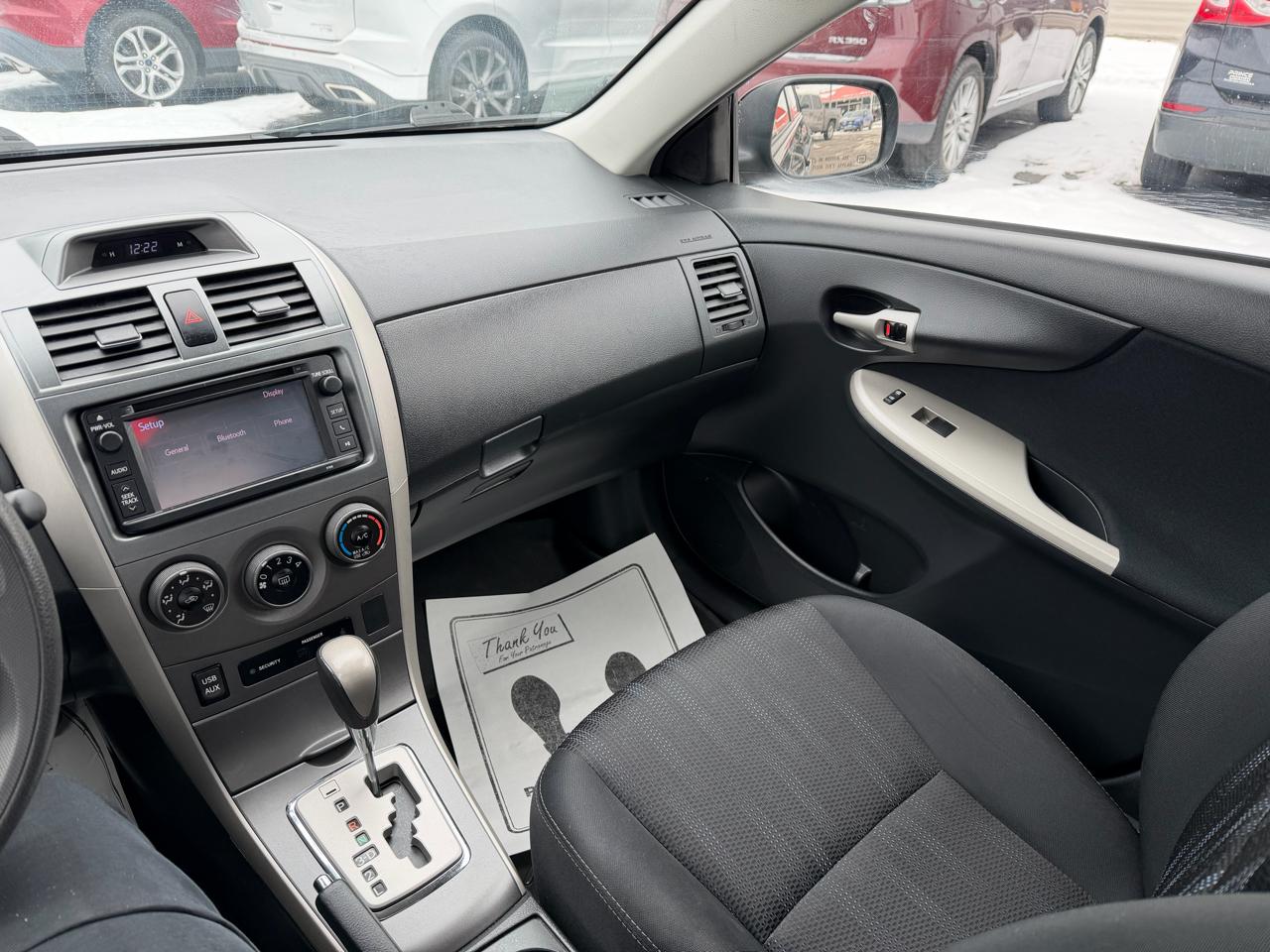 Toyota Corolla S 4D Sedan 2013