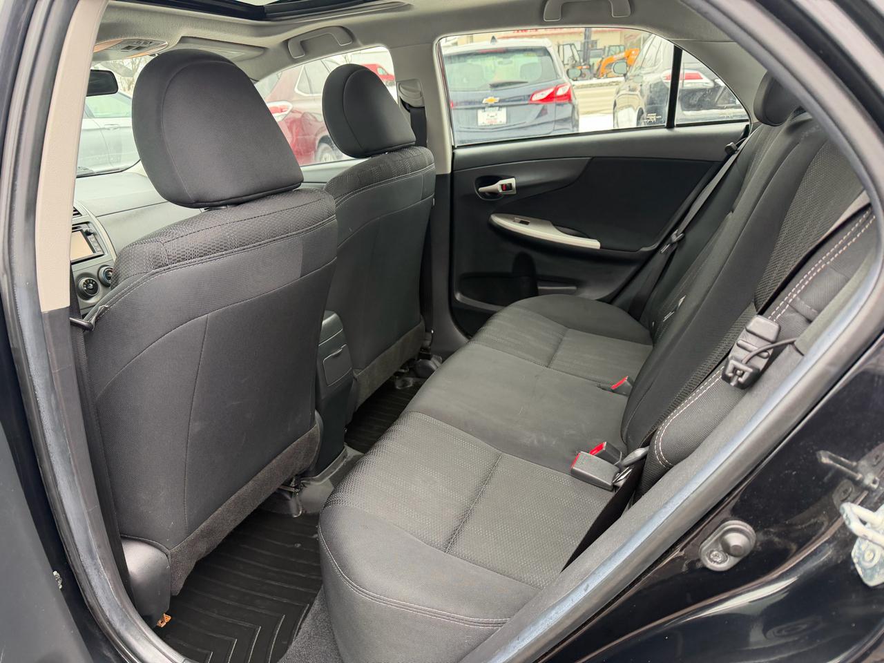 Toyota Corolla S 4D Sedan 2013