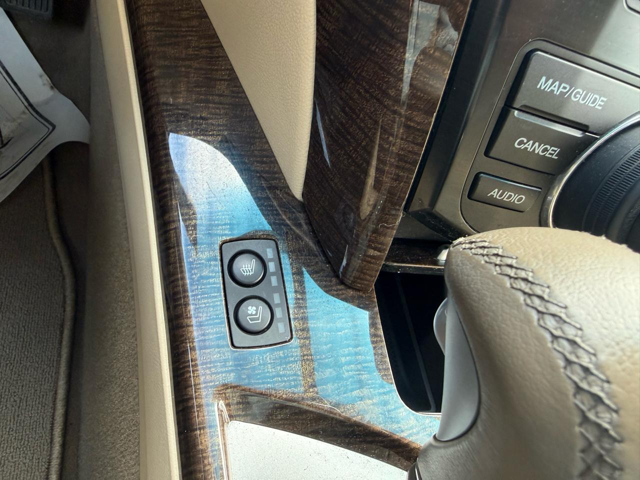 Acura MDX 6-Spd AT w/Tech Package 2012