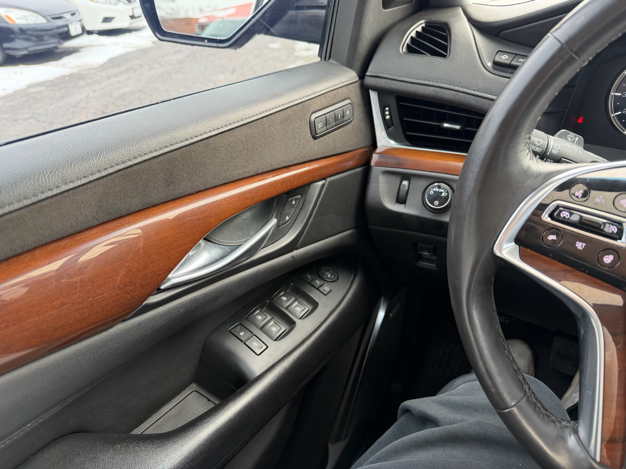 Cadillac Escalade Premium 2WD 2018