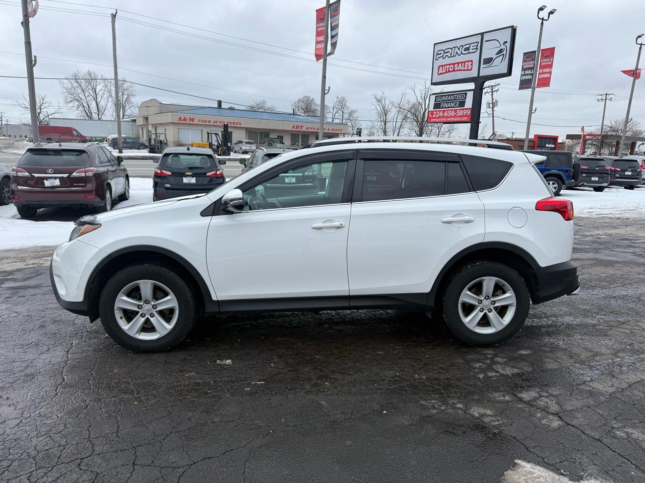 Toyota RAV4 XLE FWD 2013