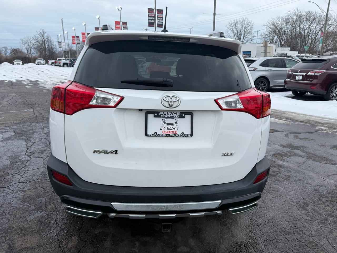 Toyota RAV4 XLE FWD 2013