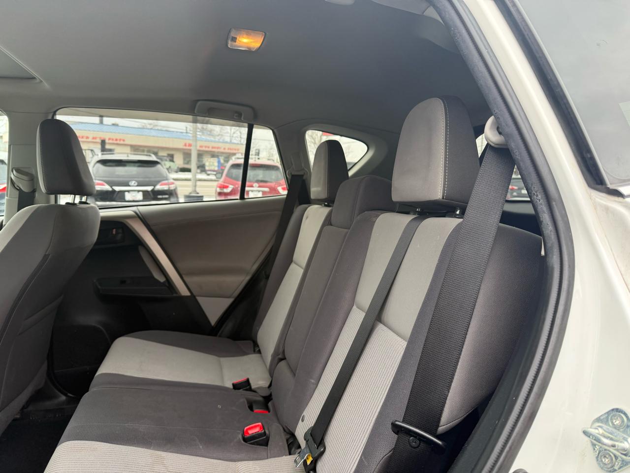 Toyota RAV4 XLE FWD 2013