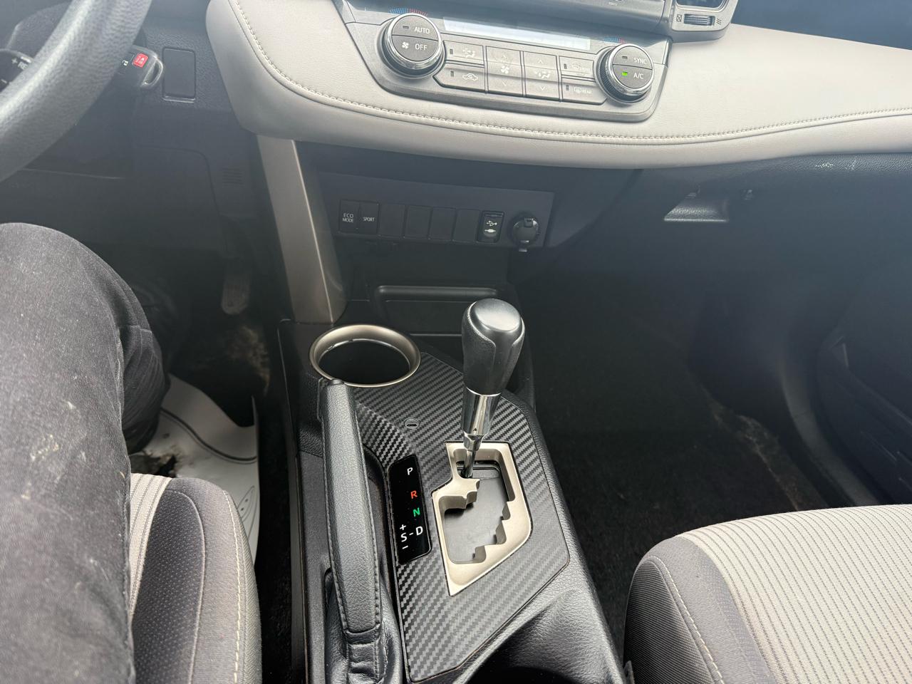 Toyota RAV4 XLE FWD 2013