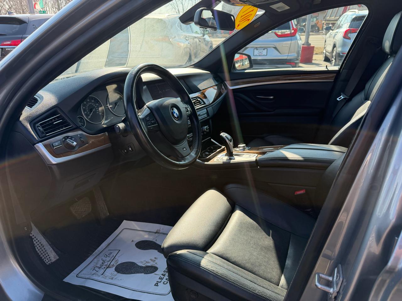 BMW 5-Series 550i 2012