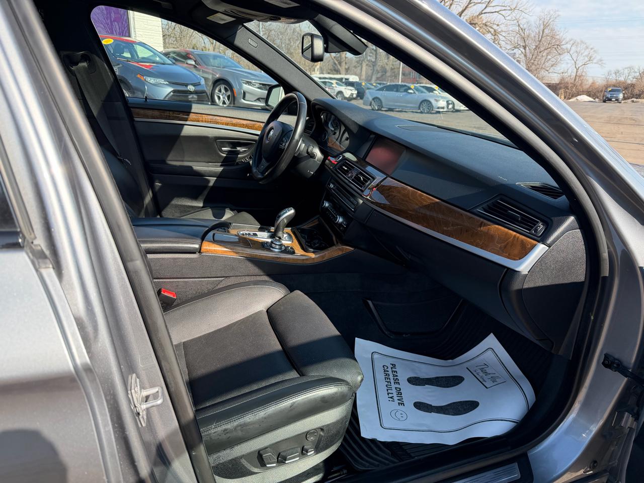 BMW 5-Series 550i 2012