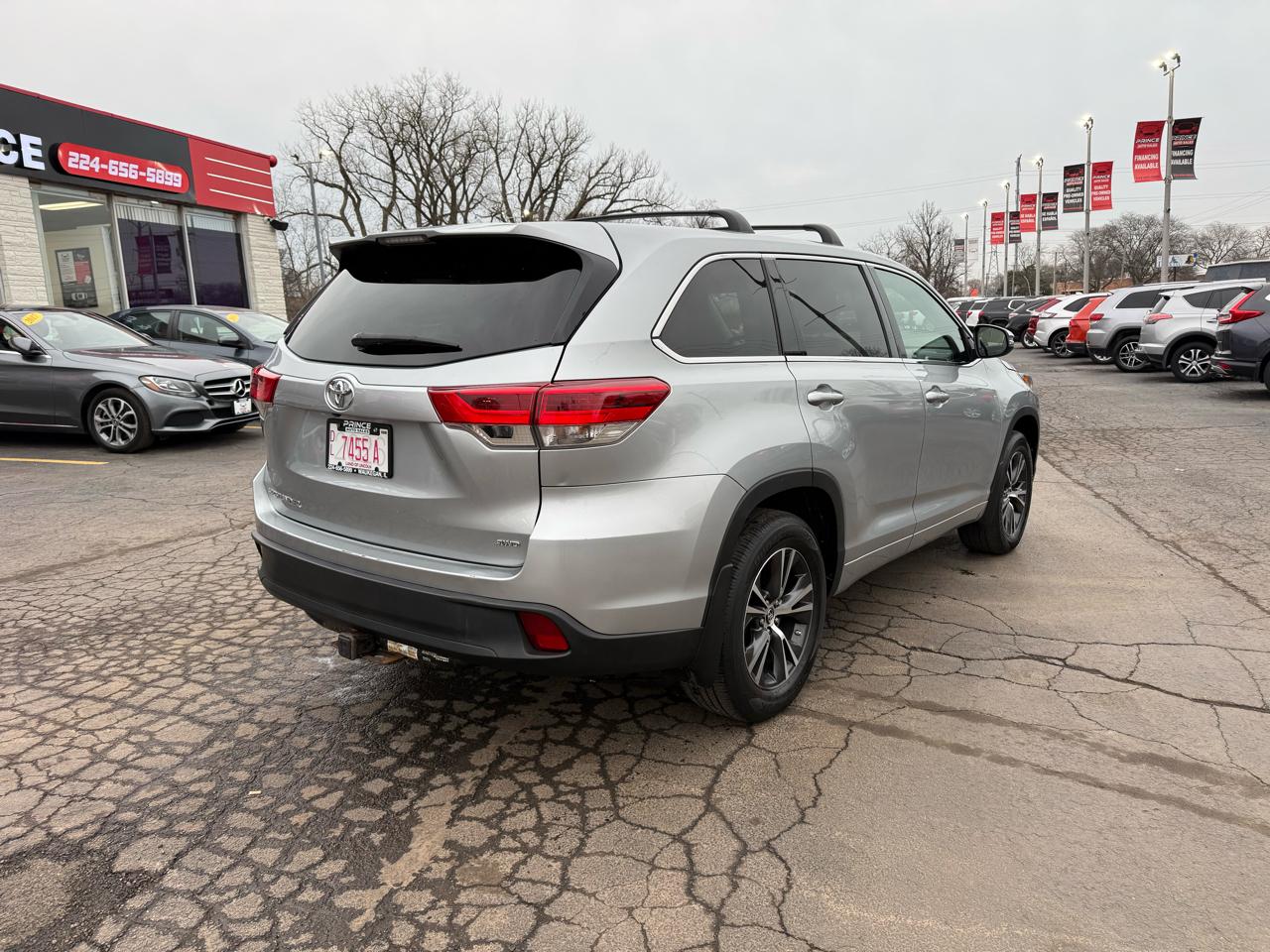 Toyota Highlander LE Plus AWD V6 2017