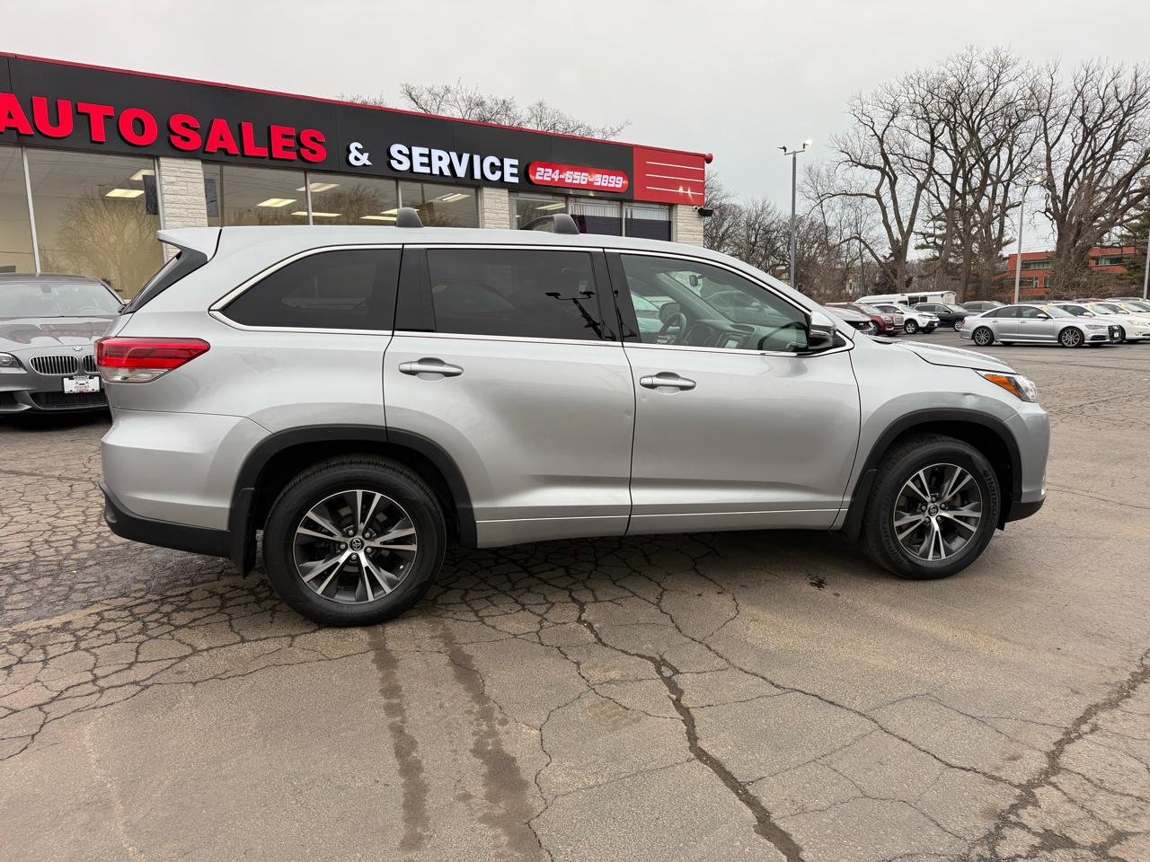 Toyota Highlander LE Plus AWD V6 2017