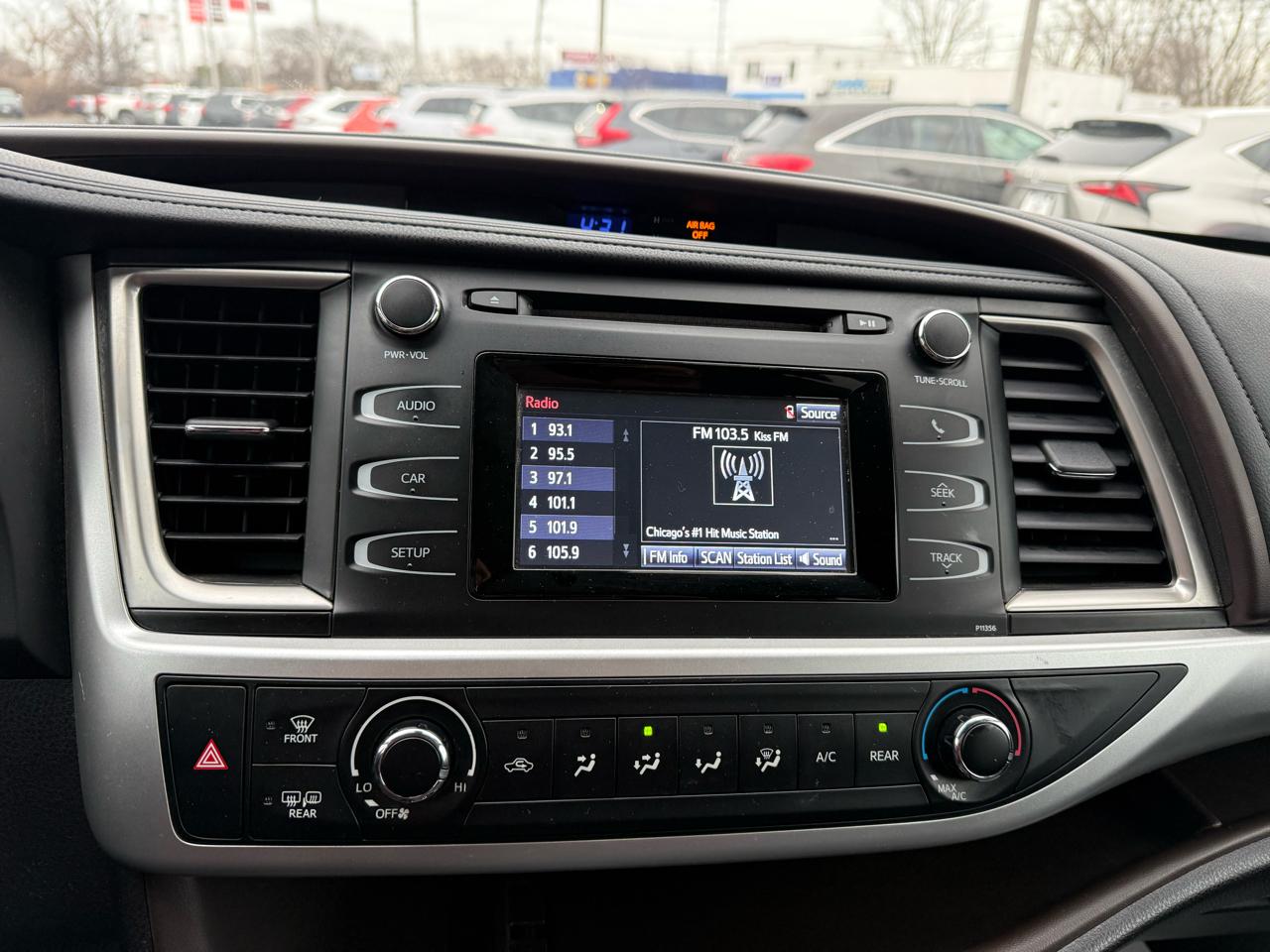 Toyota Highlander LE Plus AWD V6 2017