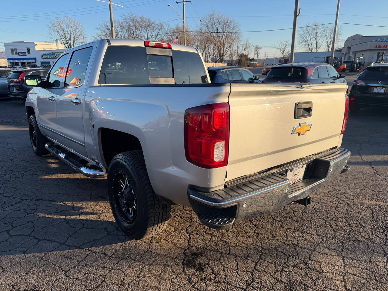 Chevrolet Silverado 1500 LTZ Z71 Crew Cab 4WD 2016