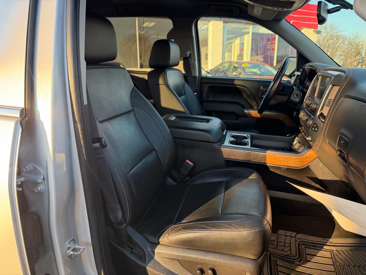 Chevrolet Silverado 1500 LTZ Z71 Crew Cab 4WD 2016