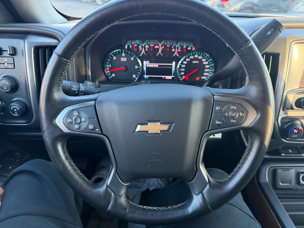 Chevrolet Silverado 1500 LTZ Z71 Crew Cab 4WD 2016